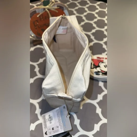 Disney Loungefly Mystery Pin & Primark Bag Bundle - Picture 9 of 10